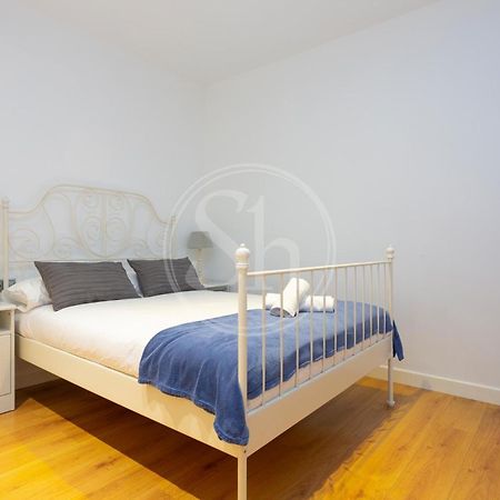 Bonito Apartamento Cerca De La Sagrada Familia Barcelona Exterior foto
